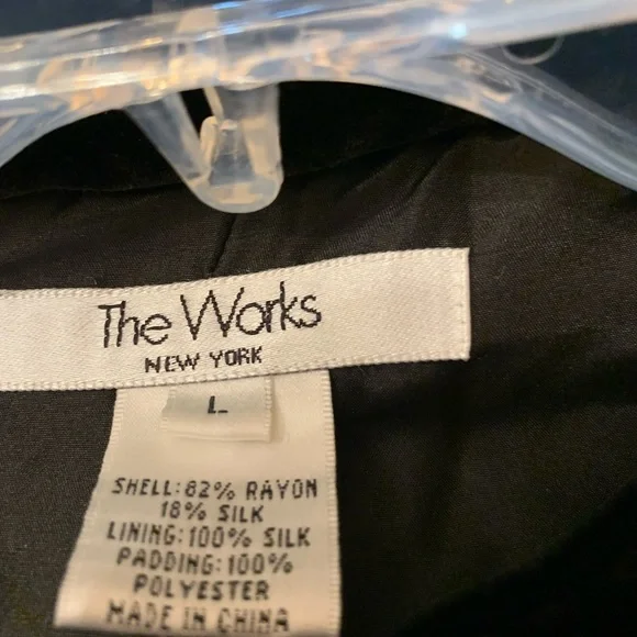 Black velvet like light coat size L Off Fifth NWT - Picture 3 of 5